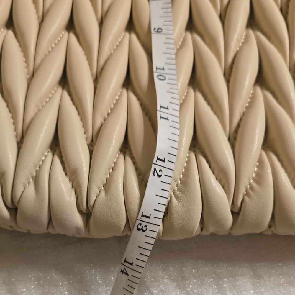 Shiraleah Cream Shoulder Bag with Quilted Texture - Picture 12 of 13
